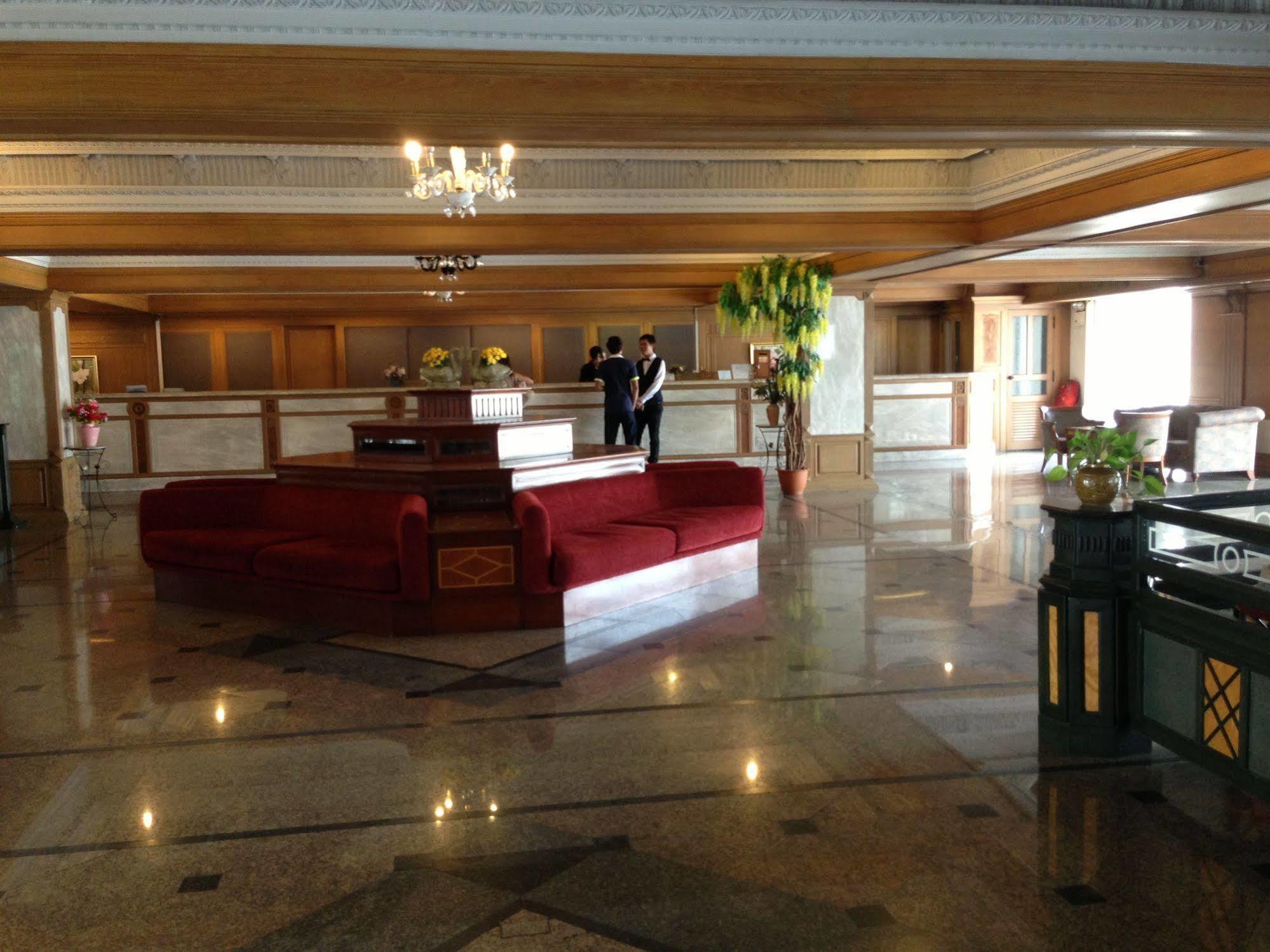 Suda Palace Бангкок Экстерьер фото